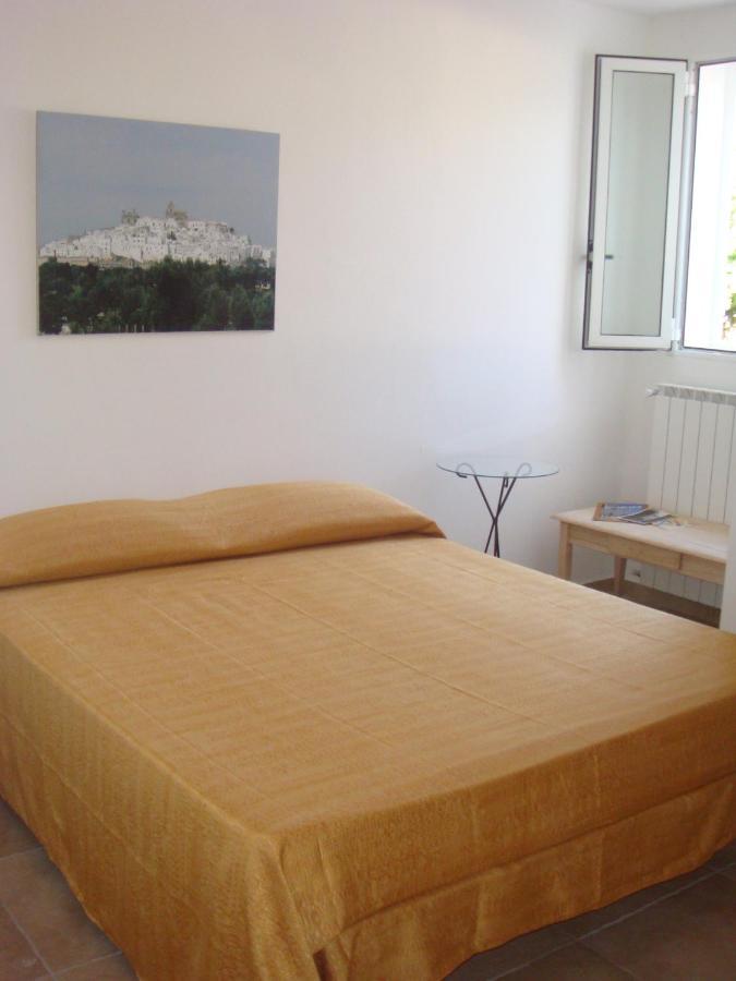 Paradiso Villa 奥斯图尼 客房 照片